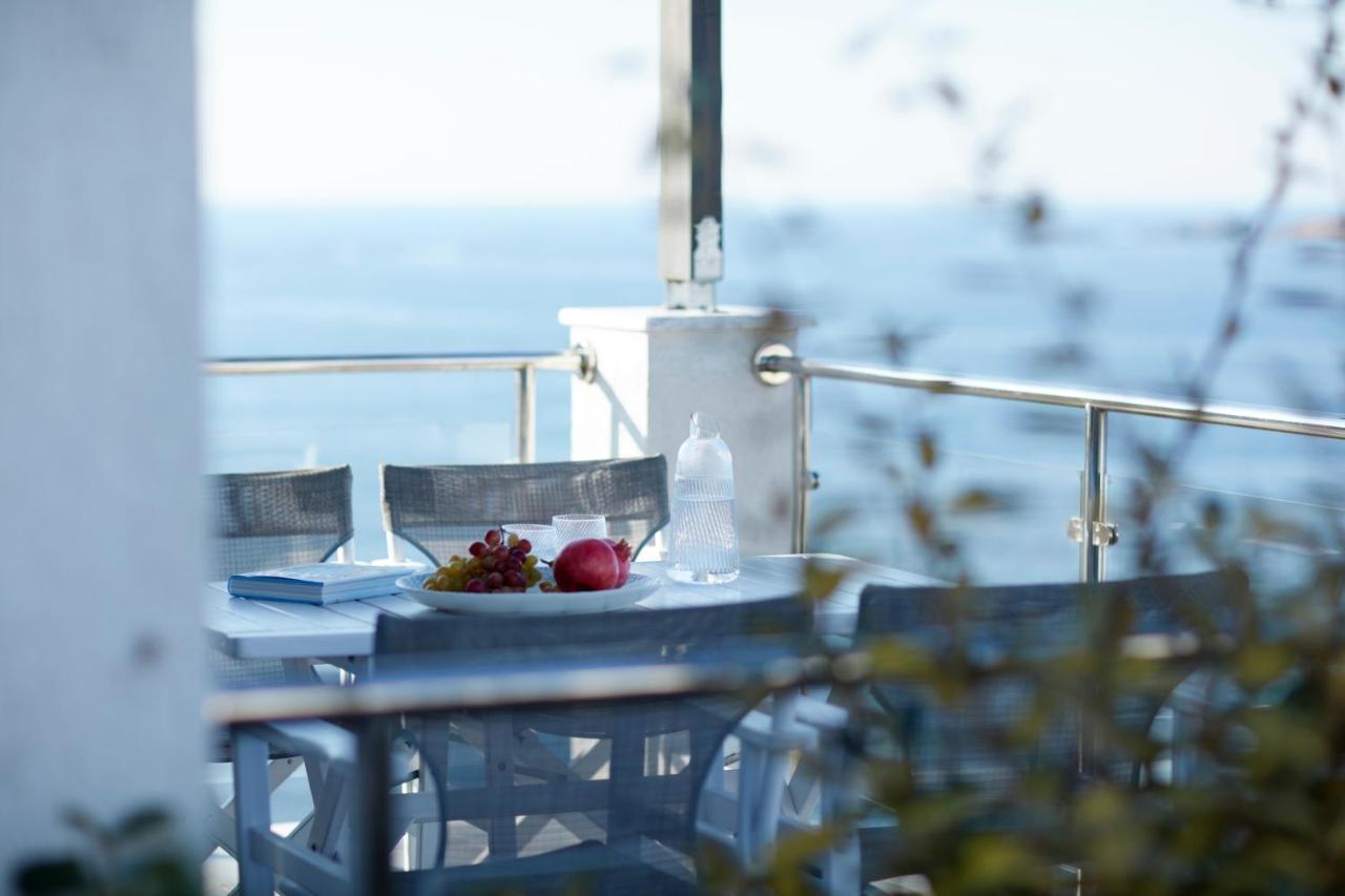 Eleia Seafront Rooms & Villas ペトラ エクステリア 写真