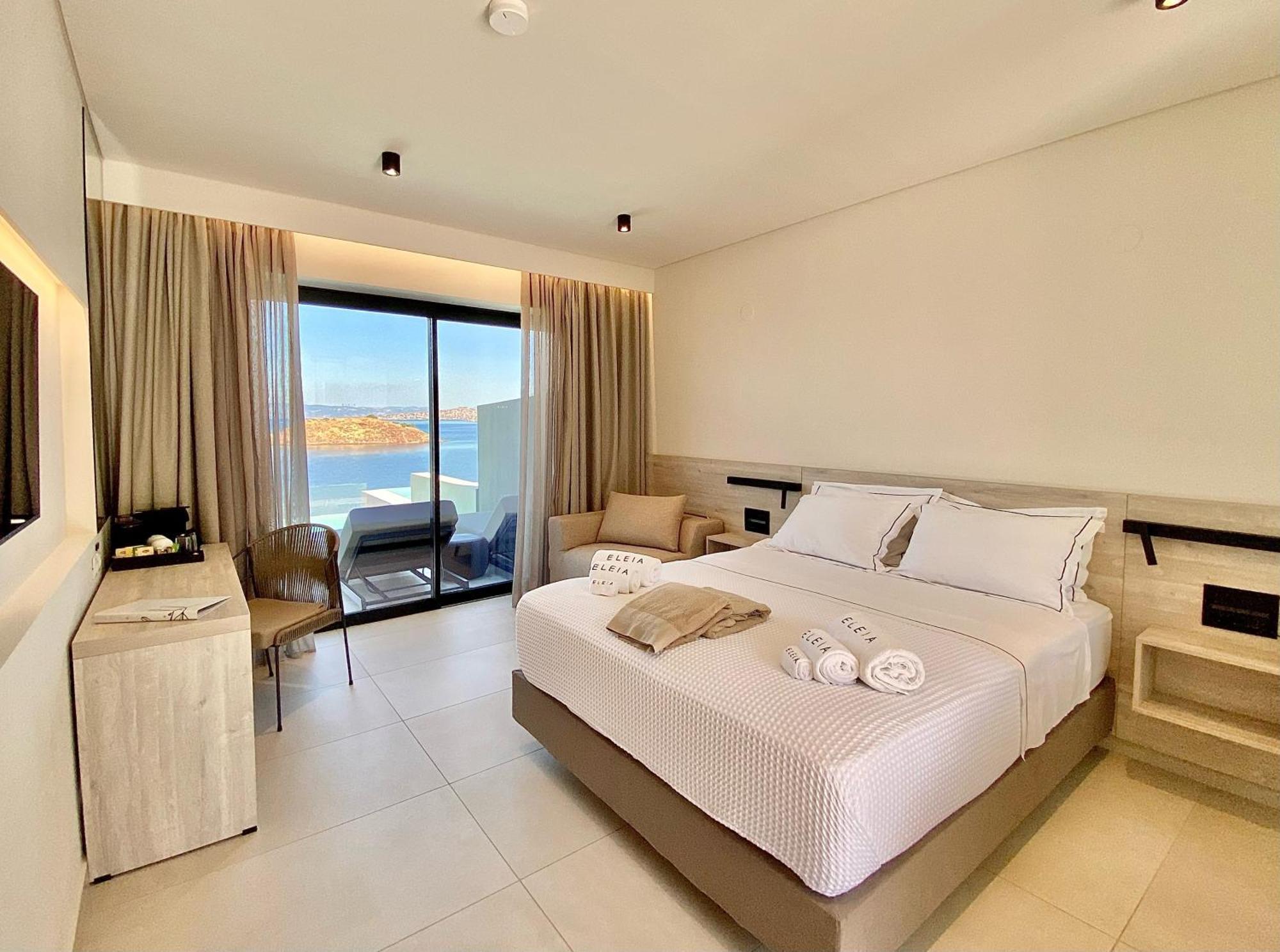 Eleia Seafront Rooms & Villas ペトラ エクステリア 写真
